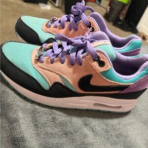 Nike have a nice day